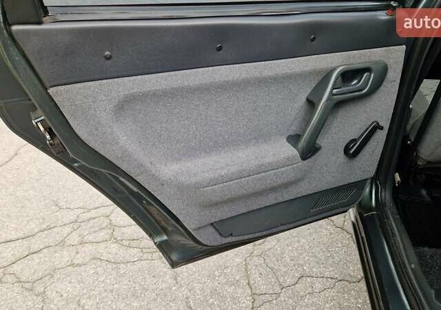 Зелений ВАЗ 2111, об'ємом двигуна 1.6 л та пробігом 134 тис. км за 2350 $, фото 13 на Automoto.ua