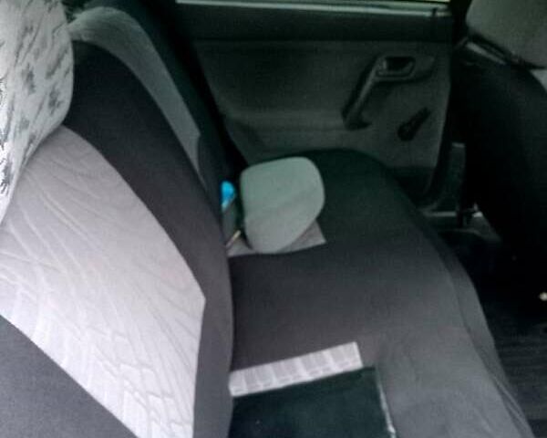 Зеленый ВАЗ 2111, объемом двигателя 1.6 л и пробегом 255 тыс. км за 2300 $, фото 8 на Automoto.ua