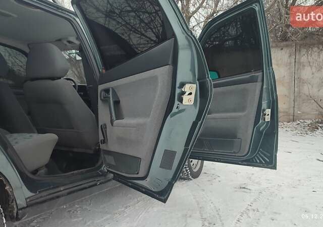 Зеленый ВАЗ 2111, объемом двигателя 1.6 л и пробегом 100 тыс. км за 3500 $, фото 10 на Automoto.ua