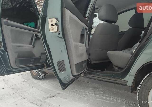 Зеленый ВАЗ 2111, объемом двигателя 1.6 л и пробегом 100 тыс. км за 3500 $, фото 8 на Automoto.ua