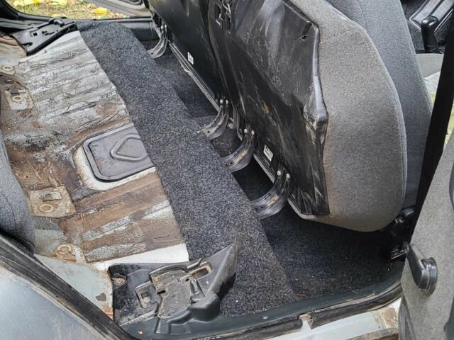 Зеленый ВАЗ 2111, объемом двигателя 1.6 л и пробегом 350 тыс. км за 1200 $, фото 4 на Automoto.ua