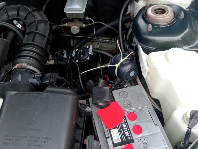 Зеленый ВАЗ 2111, объемом двигателя 1.6 л и пробегом 255 тыс. км за 2300 $, фото 6 на Automoto.ua