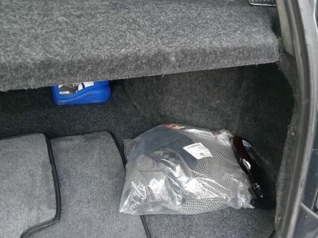 Зелений ВАЗ 2111, об'ємом двигуна 1.6 л та пробігом 255 тис. км за 2300 $, фото 15 на Automoto.ua