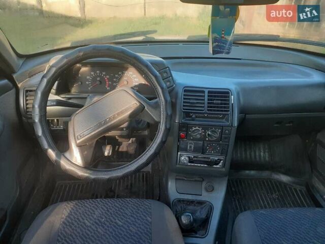 Зеленый ВАЗ 2111, объемом двигателя 1.6 л и пробегом 500 тыс. км за 1100 $, фото 3 на Automoto.ua