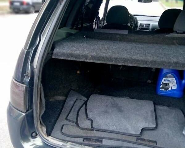 Зеленый ВАЗ 2111, объемом двигателя 1.6 л и пробегом 255 тыс. км за 2300 $, фото 10 на Automoto.ua