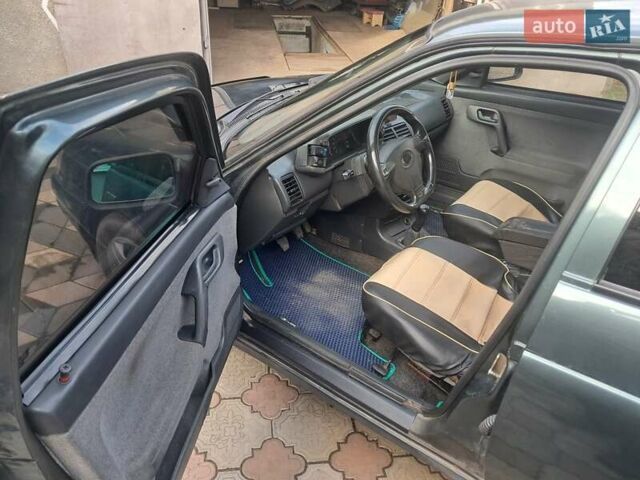 Зеленый ВАЗ 2111, объемом двигателя 1.6 л и пробегом 290 тыс. км за 1650 $, фото 7 на Automoto.ua