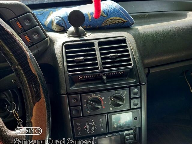 Зеленый ВАЗ 2111, объемом двигателя 1.6 л и пробегом 152 тыс. км за 1500 $, фото 5 на Automoto.ua