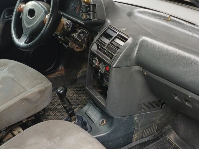 Зеленый ВАЗ 2111, объемом двигателя 1.6 л и пробегом 248 тыс. км за 900 $, фото 4 на Automoto.ua