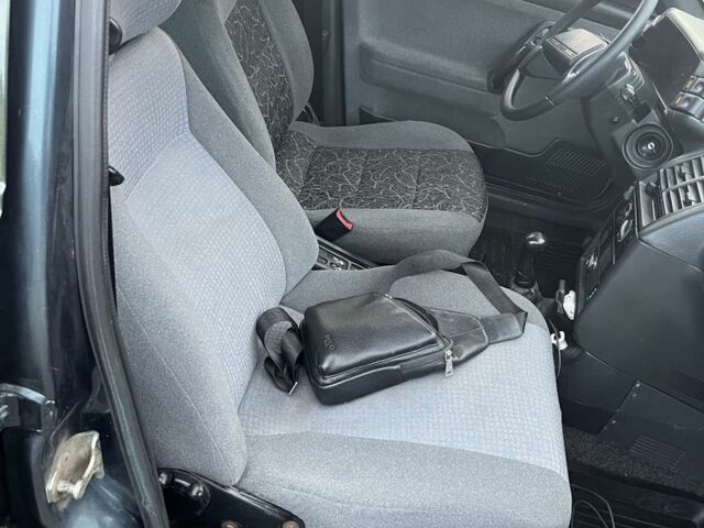 Зеленый ВАЗ 2111, объемом двигателя 1.6 л и пробегом 249 тыс. км за 1200 $, фото 6 на Automoto.ua