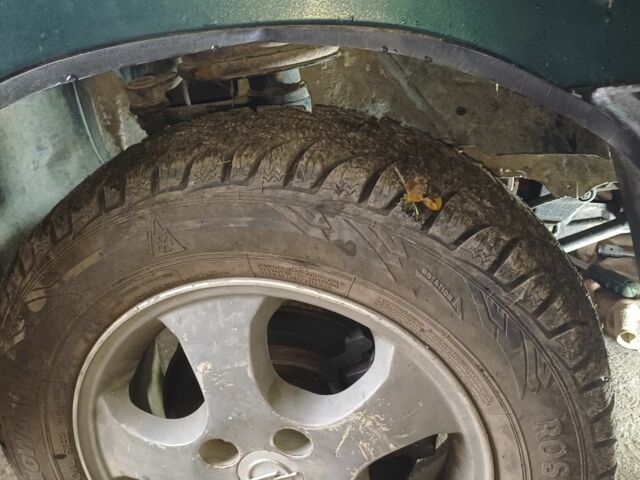 Зеленый ВАЗ 2111, объемом двигателя 1.6 л и пробегом 248 тыс. км за 900 $, фото 5 на Automoto.ua