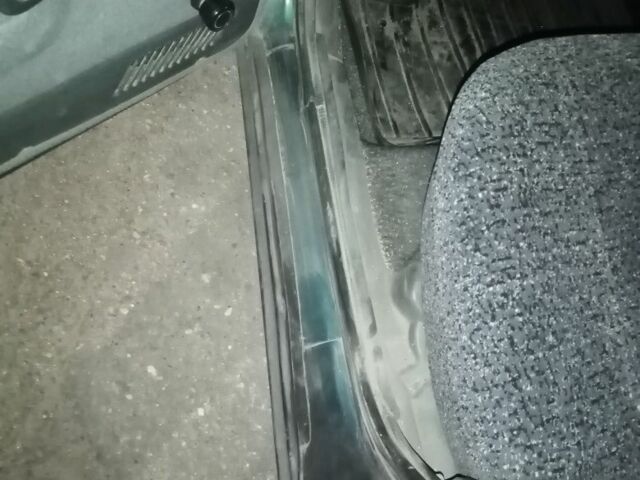 Зелений ВАЗ 2111, об'ємом двигуна 1.6 л та пробігом 389 тис. км за 1500 $, фото 11 на Automoto.ua