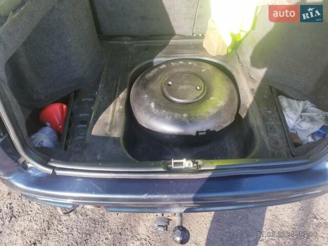 Зелений ВАЗ 2111, об'ємом двигуна 1.6 л та пробігом 288 тис. км за 2000 $, фото 11 на Automoto.ua