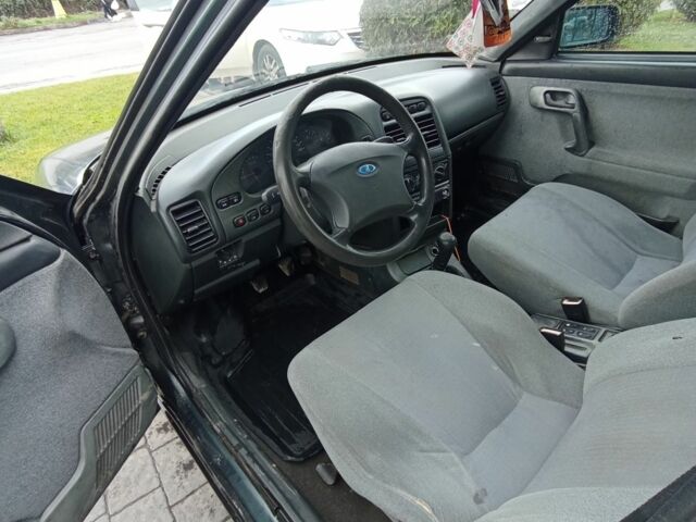 Зеленый ВАЗ 2111, объемом двигателя 1.6 л и пробегом 137 тыс. км за 1550 $, фото 7 на Automoto.ua