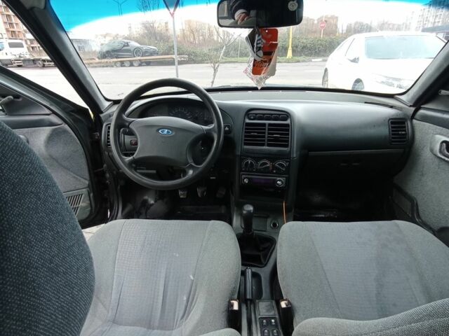 Зеленый ВАЗ 2111, объемом двигателя 1.6 л и пробегом 137 тыс. км за 1550 $, фото 2 на Automoto.ua