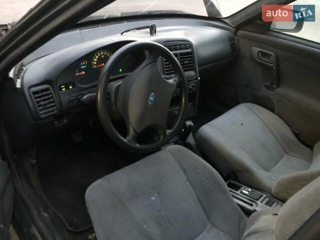 Зеленый ВАЗ 2111, объемом двигателя 1.6 л и пробегом 168 тыс. км за 1187 $, фото 6 на Automoto.ua