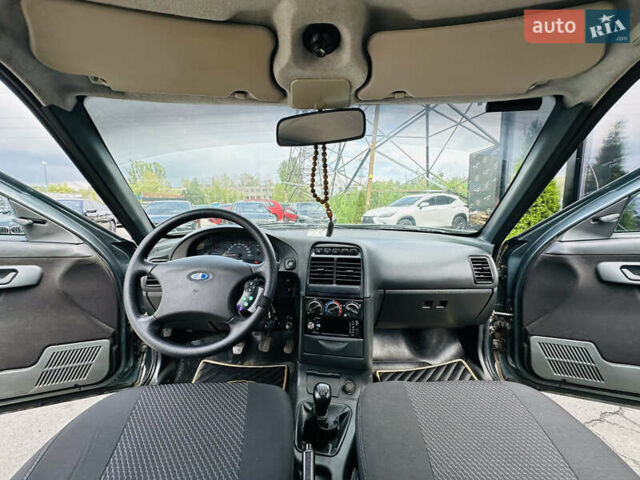Зеленый ВАЗ 2111, объемом двигателя 1.6 л и пробегом 116 тыс. км за 3999 $, фото 18 на Automoto.ua