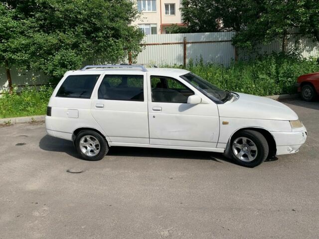 Белый ВАЗ 2112, объемом двигателя 1.6 л и пробегом 200 тыс. км за 850 $, фото 2 на Automoto.ua