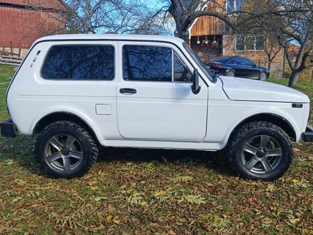 Білий ВАЗ 2112, об'ємом двигуна 1.6 л та пробігом 100 тис. км за 2500 $, фото 2 на Automoto.ua