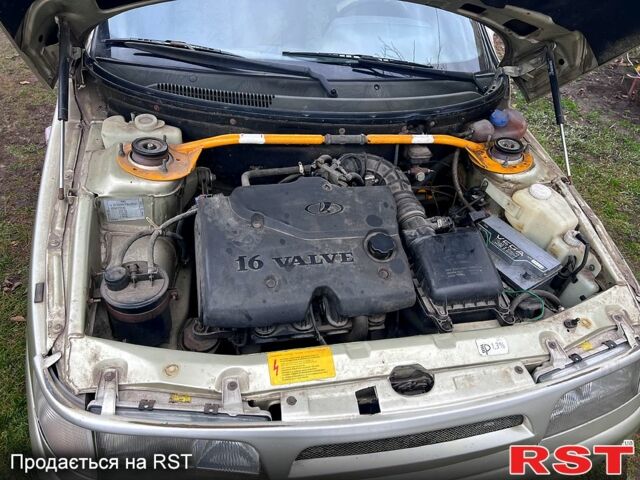 Бежевый ВАЗ 2112, объемом двигателя 1.6 л и пробегом 180 тыс. км за 2000 $, фото 3 на Automoto.ua