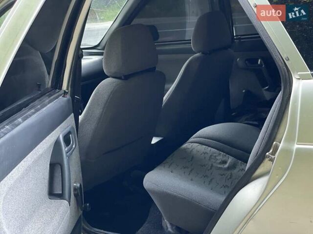 Бежевий ВАЗ 2112, об'ємом двигуна 1.6 л та пробігом 140 тис. км за 1700 $, фото 9 на Automoto.ua