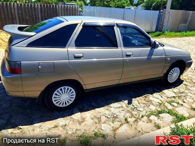 Бежевый ВАЗ 2112, объемом двигателя 1.6 л и пробегом 124 тыс. км за 2750 $, фото 8 на Automoto.ua