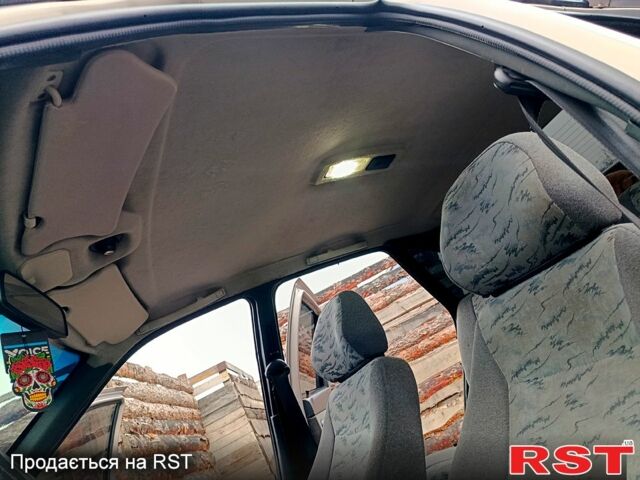 Бежевий ВАЗ 2112, об'ємом двигуна 1.6 л та пробігом 230 тис. км за 2300 $, фото 6 на Automoto.ua