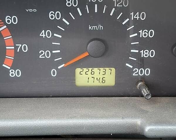 Чорний ВАЗ 2112, об'ємом двигуна 1.5 л та пробігом 227 тис. км за 1000 $, фото 3 на Automoto.ua