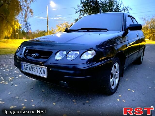 ВАЗ 2112 2005 у Пирятине на Automoto.ua Чорний ВАЗ 2112, об'ємом двигуна 1.6 л та пробігом 184 тис. км за 1999 $, фото 1 на Automoto.ua