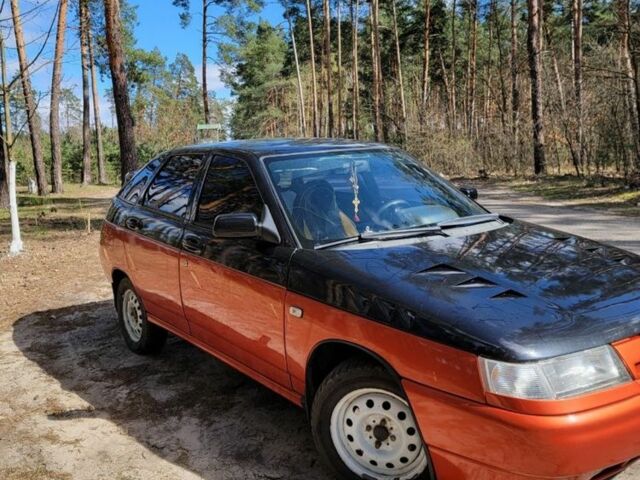 Чорний ВАЗ 2112, об'ємом двигуна 1.6 л та пробігом 209 тис. км за 2000 $, фото 2 на Automoto.ua