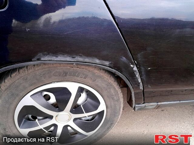 Черный ВАЗ 2112, объемом двигателя 1.6 л и пробегом 255 тыс. км за 1900 $, фото 12 на Automoto.ua