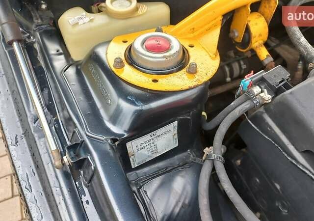 Чорний ВАЗ 2112, об'ємом двигуна 1.6 л та пробігом 154 тис. км за 2000 $, фото 6 на Automoto.ua
