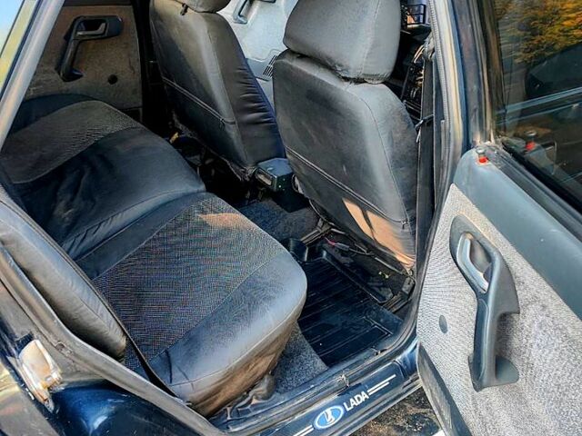 ВАЗ 2112 2005 у Кривому Розі на Automoto.ua Чорний ВАЗ 2112, об'ємом двигуна 1.6 л та пробігом 0 тис. км за 1800 $, фото 5 на Automoto.ua