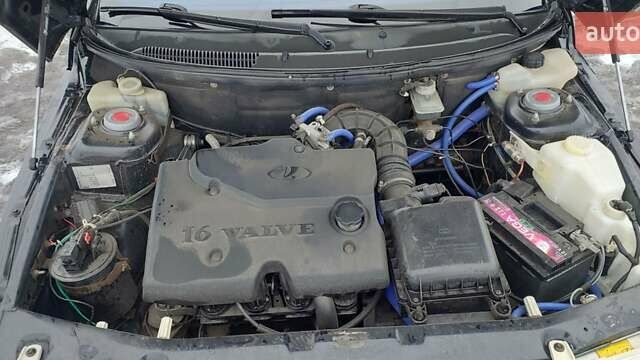 Черный ВАЗ 2112, объемом двигателя 1.6 л и пробегом 87 тыс. км за 2100 $, фото 5 на Automoto.ua