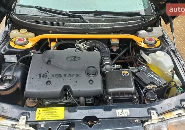 Чорний ВАЗ 2112, об'ємом двигуна 1.6 л та пробігом 154 тис. км за 2000 $, фото 4 на Automoto.ua
