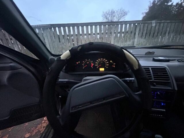 Черный ВАЗ 2112, объемом двигателя 1.6 л и пробегом 217 тыс. км за 1250 $, фото 3 на Automoto.ua