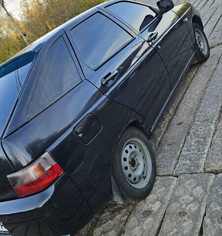 Черный ВАЗ 2112, объемом двигателя 1.6 л и пробегом 290 тыс. км за 2150 $, фото 1 на Automoto.ua