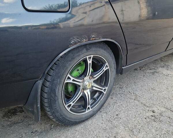 Черный ВАЗ 2112, объемом двигателя 0 л и пробегом 300 тыс. км за 1800 $, фото 5 на Automoto.ua