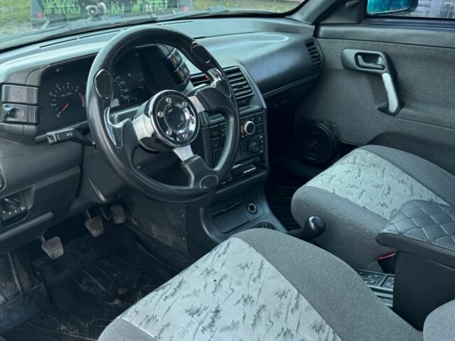 Черный ВАЗ 2112, объемом двигателя 1.6 л и пробегом 100 тыс. км за 1300 $, фото 7 на Automoto.ua