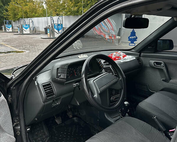 Чорний ВАЗ 2112, об'ємом двигуна 1.6 л та пробігом 113 тис. км за 2200 $, фото 8 на Automoto.ua