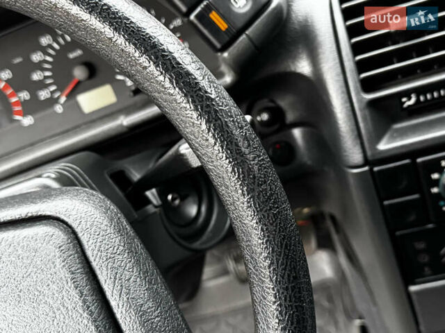 Чорний ВАЗ 2112, об'ємом двигуна 1.6 л та пробігом 120 тис. км за 1999 $, фото 5 на Automoto.ua