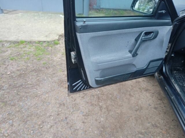 Черный ВАЗ 2112, объемом двигателя 0 л и пробегом 170 тыс. км за 2300 $, фото 5 на Automoto.ua