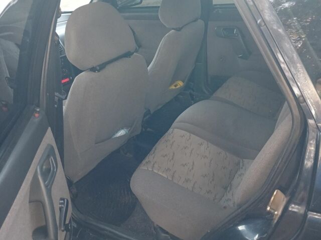 Черный ВАЗ 2112, объемом двигателя 1.6 л и пробегом 181 тыс. км за 1750 $, фото 5 на Automoto.ua