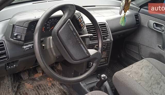 Черный ВАЗ 2112, объемом двигателя 1.6 л и пробегом 160 тыс. км за 900 $, фото 9 на Automoto.ua