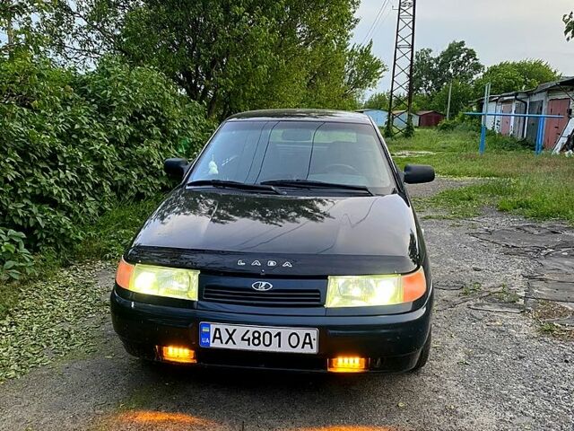 Черный ВАЗ 2112, объемом двигателя 1.6 л и пробегом 300 тыс. км за 1800 $, фото 1 на Automoto.ua