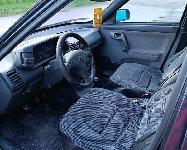 Чорний ВАЗ 2112, об'ємом двигуна 1.6 л та пробігом 255 тис. км за 2100 $, фото 6 на Automoto.ua
