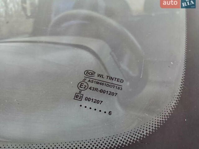 Чорний ВАЗ 2112, об'ємом двигуна 1.6 л та пробігом 250 тис. км за 1999 $, фото 15 на Automoto.ua