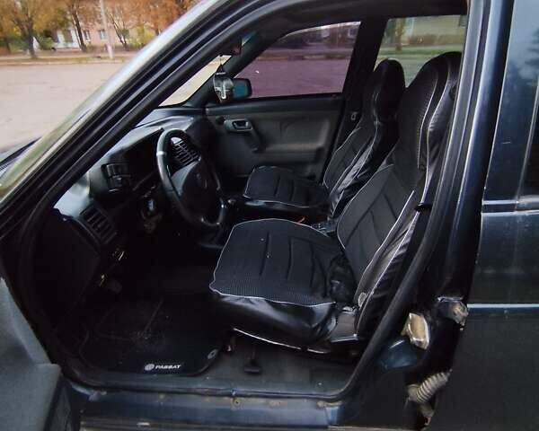 Чорний ВАЗ 2112, об'ємом двигуна 1.6 л та пробігом 220 тис. км за 1500 $, фото 2 на Automoto.ua