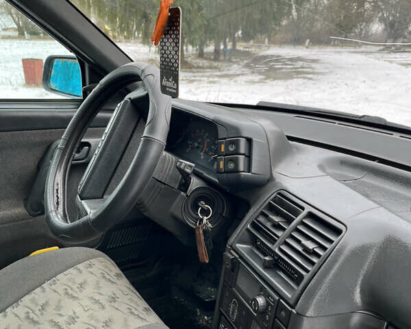 Черный ВАЗ 2112, объемом двигателя 1.6 л и пробегом 233 тыс. км за 2400 $, фото 7 на Automoto.ua
