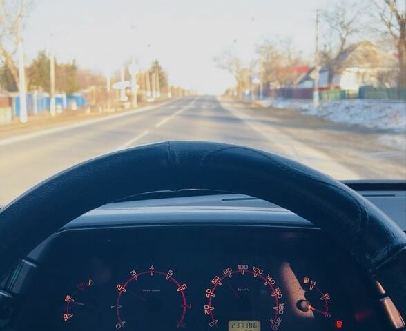 Чорний ВАЗ 2112, об'ємом двигуна 1.6 л та пробігом 240 тис. км за 1750 $, фото 11 на Automoto.ua