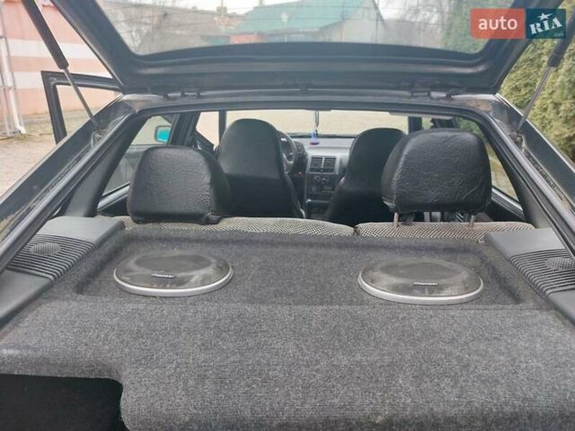 Чорний ВАЗ 2112, об'ємом двигуна 1.6 л та пробігом 270 тис. км за 2100 $, фото 4 на Automoto.ua